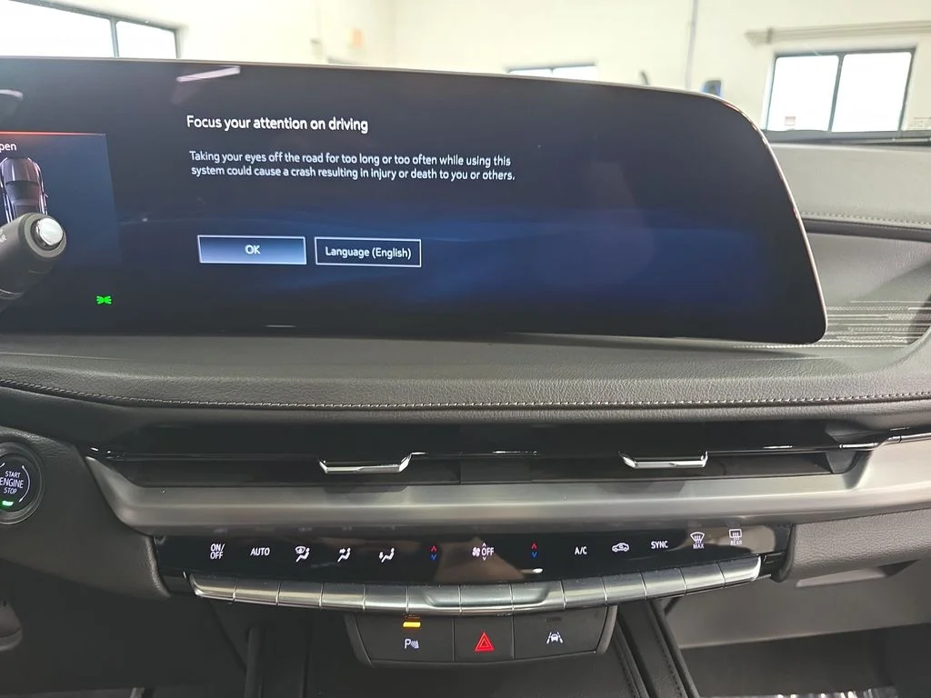 Used 2025 Black Cadillac Premium Luxury image 20