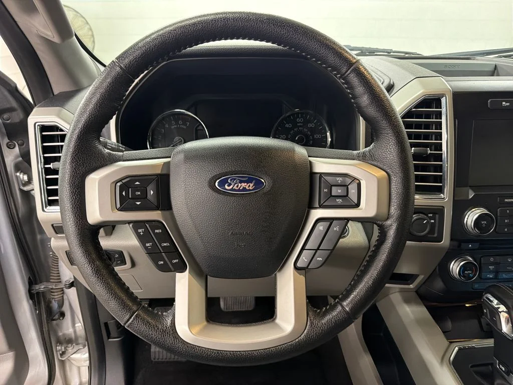 Used 2015 Silver Ford Lariat image 16