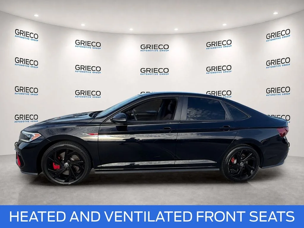 Used 2024 Deep Black Pearl Effect Volkswagen 2.0T Autobahn image 4