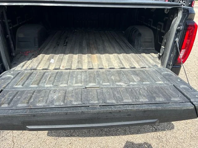 Used 2022 Titanium Rush Metallic GMC SLT image 7