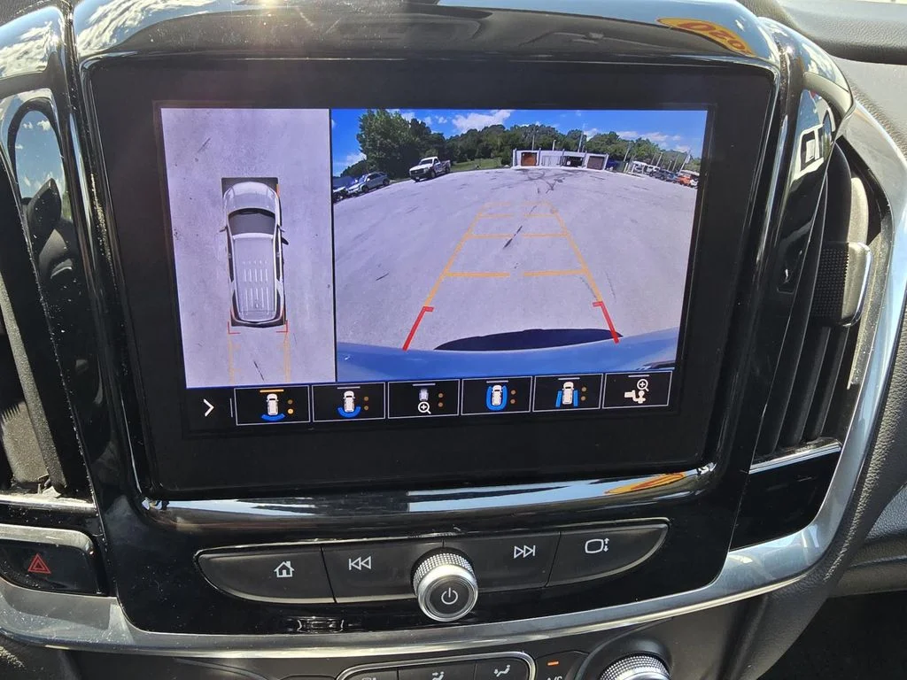 Used 2020 SUMMIT WHITE Chevrolet LT Leather image 15