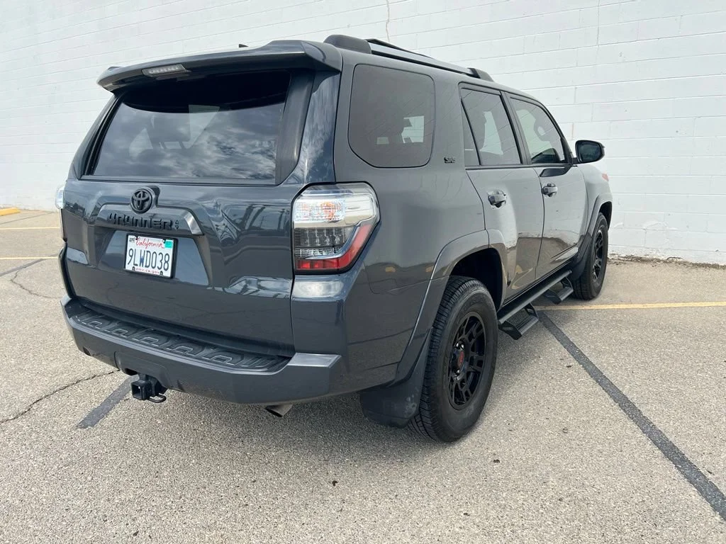 Used 2024  Toyota SR5 image 7