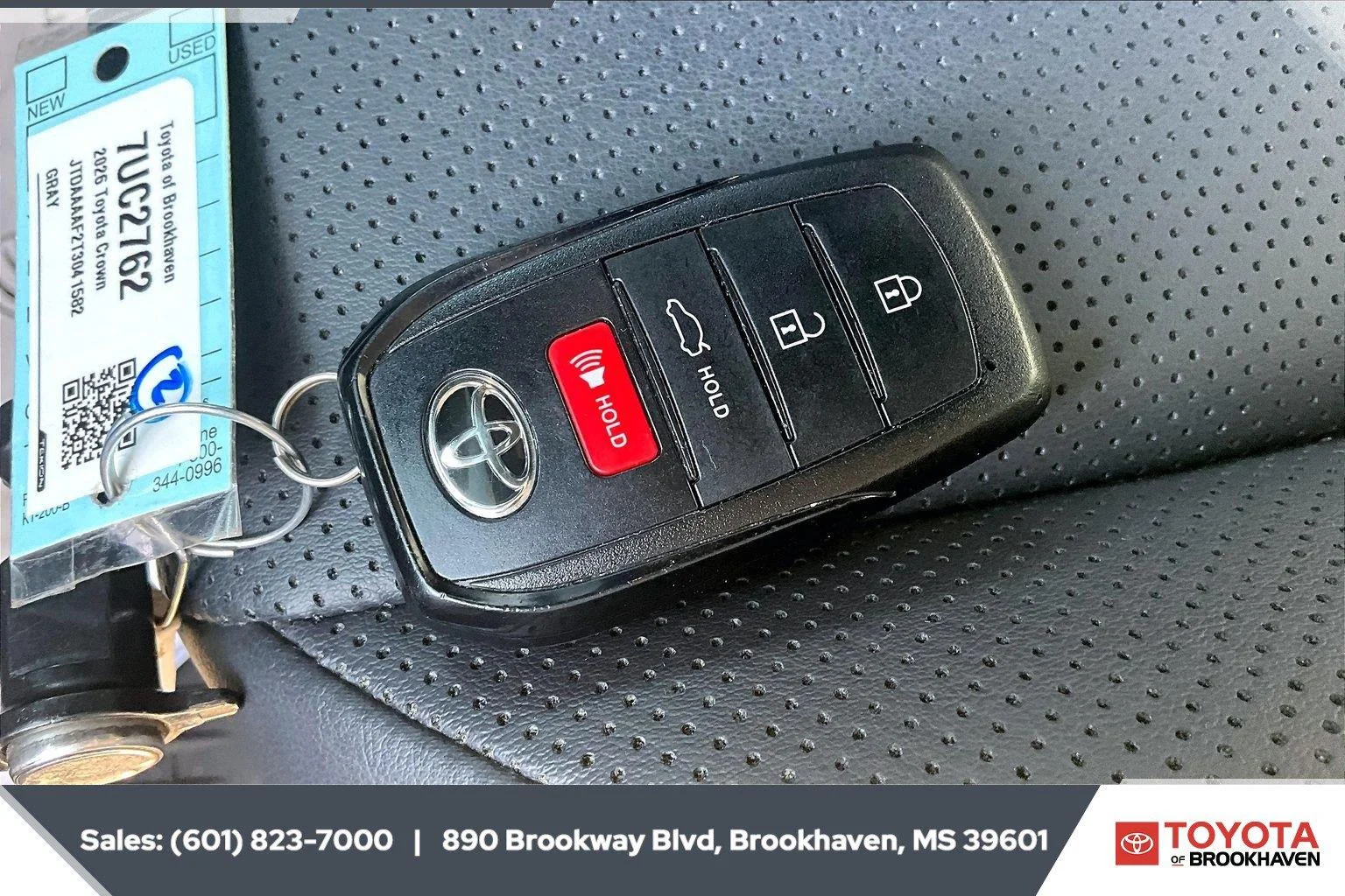 Used 2026 Heavy Metal Toyota XLE image 9