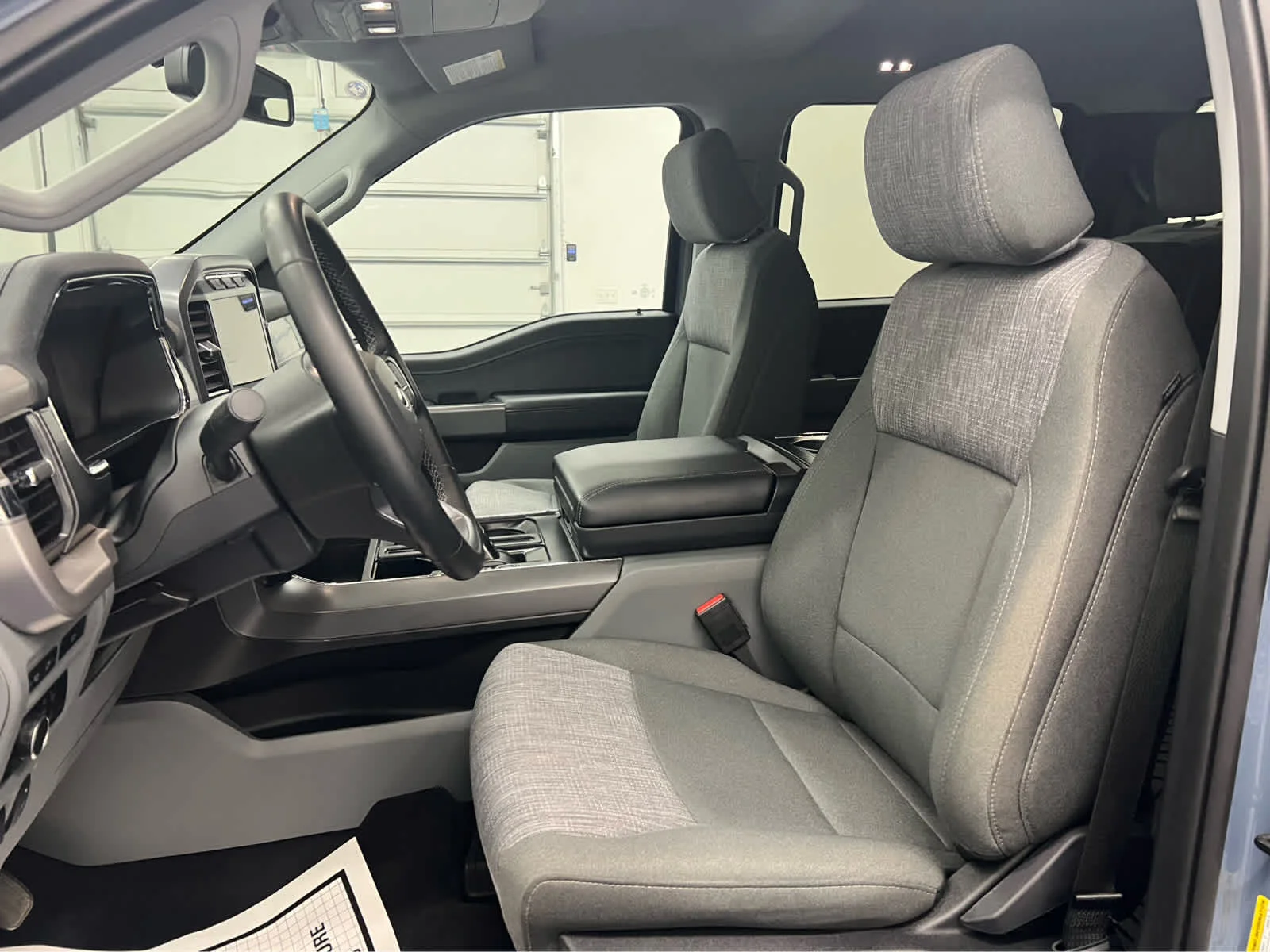 Used 2023 Azure Gray Metallic Tri-Coat Ford XLT image 10