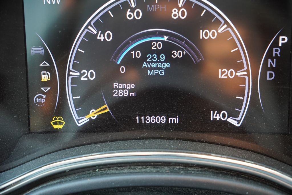 Used 2018 White Jeep Limited image 9