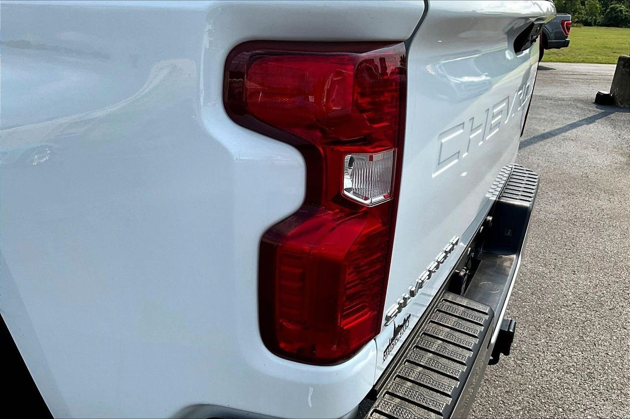 Used 2024 Summit White Chevrolet 4WD Crew Cab Standard Bed LT image 26