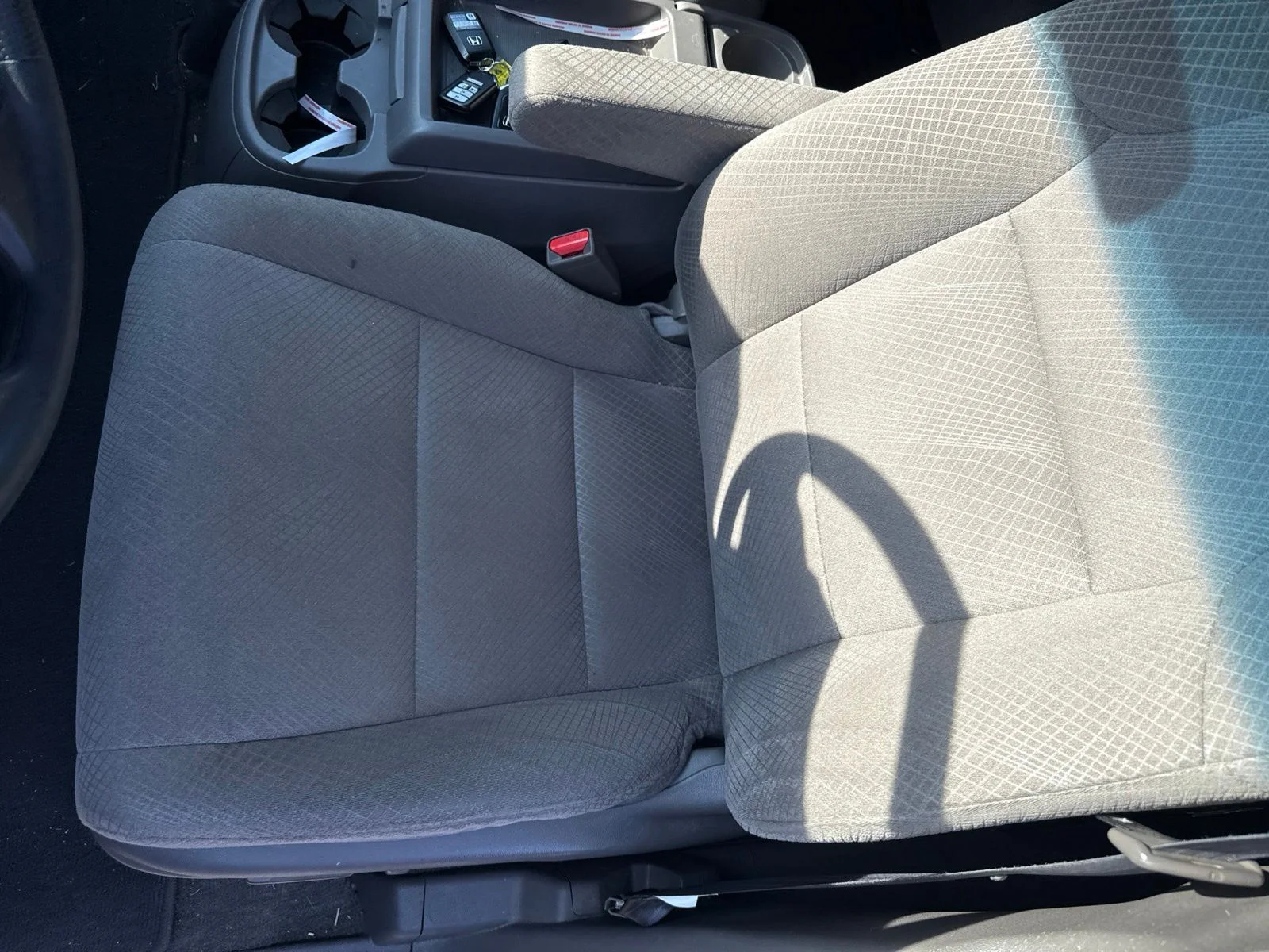Used 2017 Silver Honda SE image 5