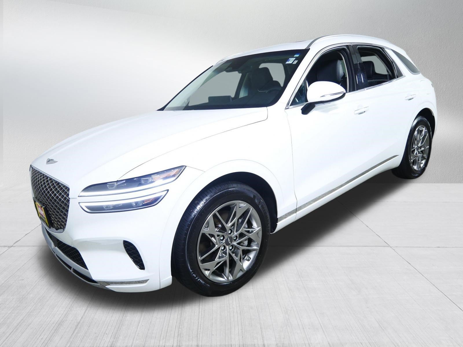 Certified Used 2025 Alta White Genesis 2.5T image 3