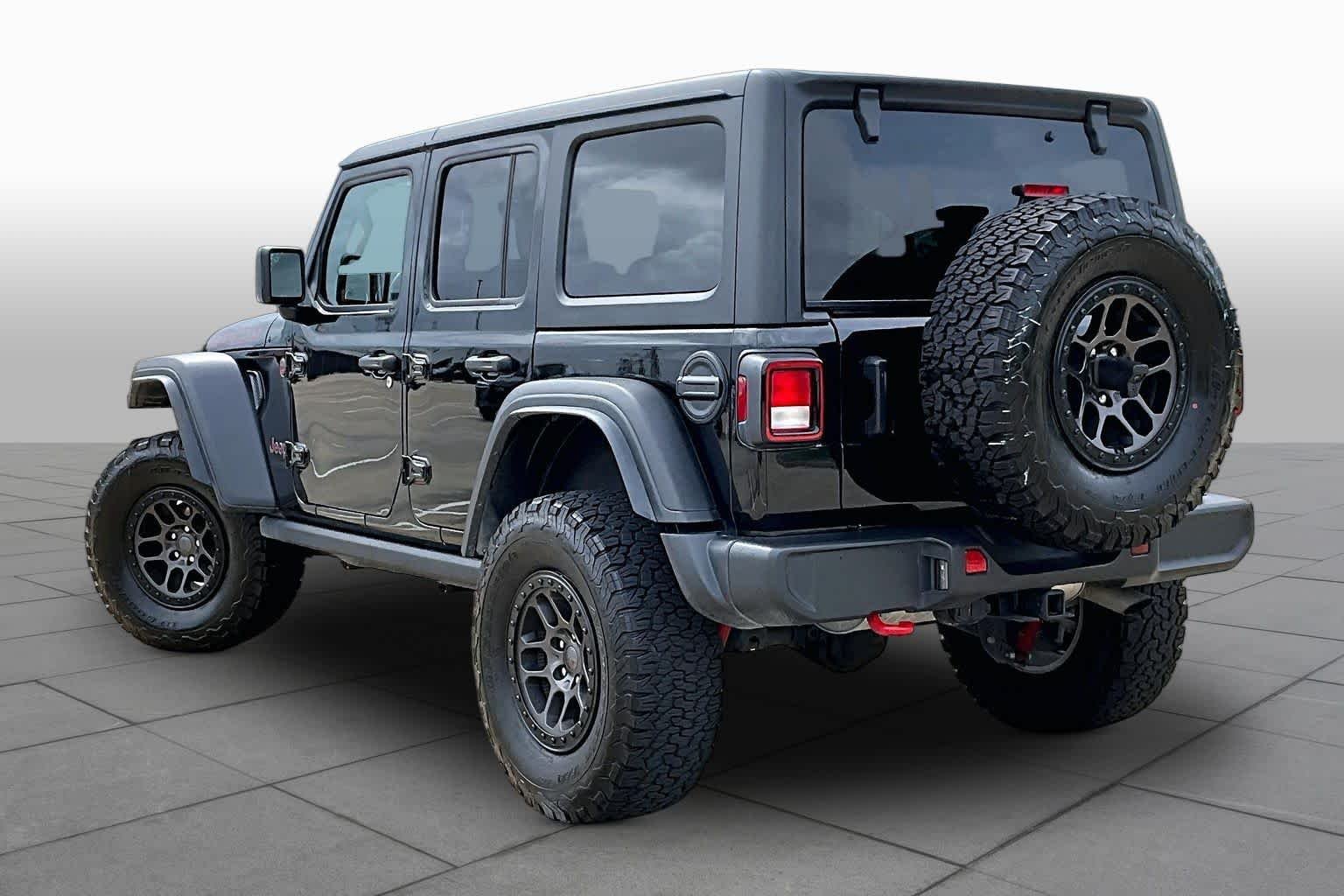 Used 2022 Black Clearcoat Jeep Unlimited Rubicon image 11