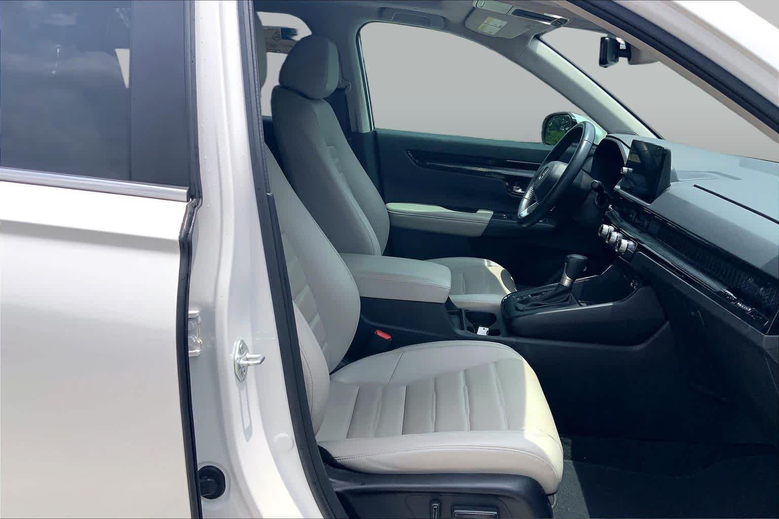 Used 2025 Platinum White Pearl Honda EX-L image 9