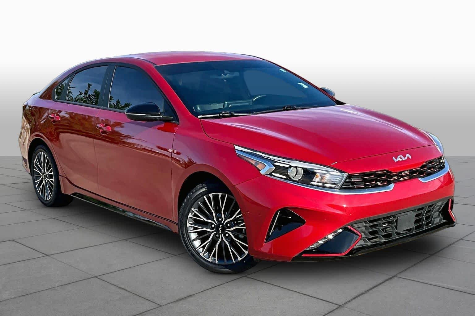 Used 2024 Currant Red Kia GT-Line image 3