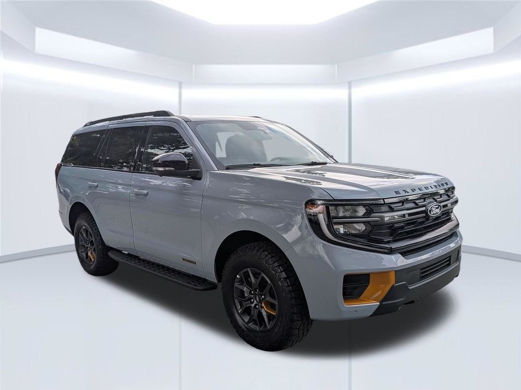 New 2027 Glacier Gray Metallic Tri-Coat Ford Tremor® image 9