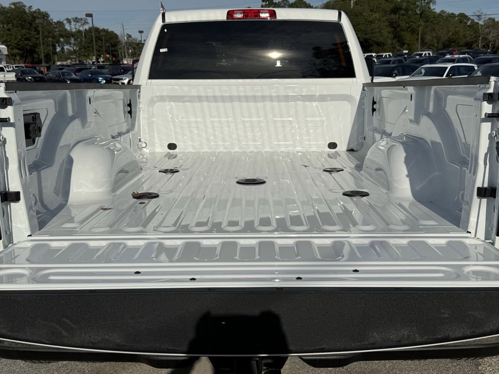 New 2026 Bright White Clear-Coat Exterior Paint Ram Tradesman image 31