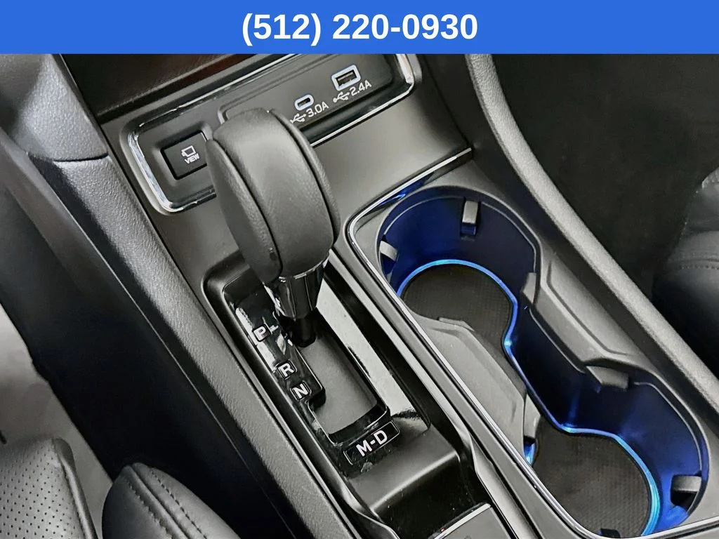 Certified Used 2025 White Subaru Onyx Edition Touring image 21