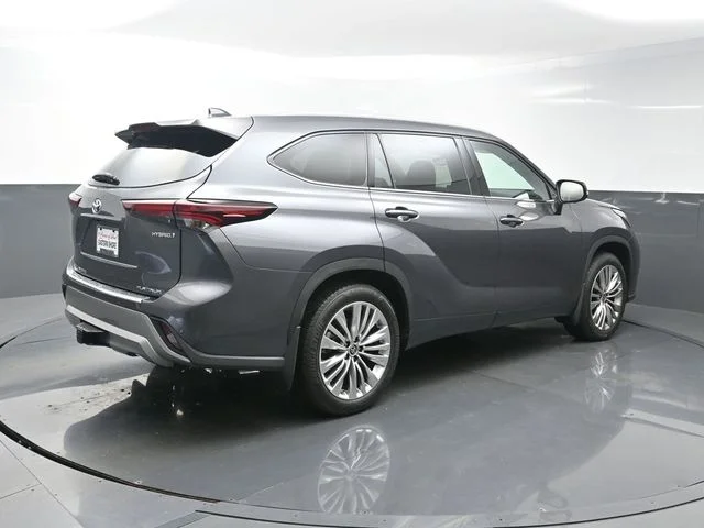 Used 2024 Gray Toyota Platinum image 7