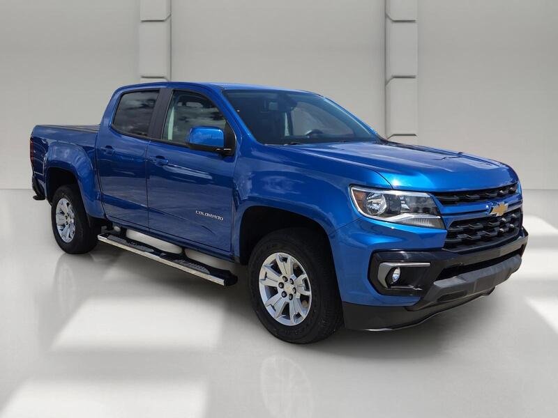 Certified Used 2021 Bright Blue Metallic CHEVROLET 2WD CREW CAB 128" LT image 7