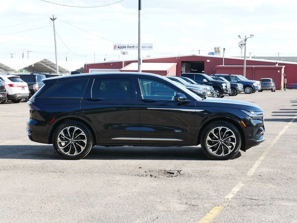 Used 2024 Lincoln Nautilus Reserve with VIN 5LMPJ8K43RJ794390 for sale in White Bear Lake, Minnesota