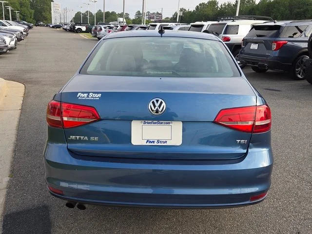 Used 2015 Blue Volkswagen 1.8T SE image 11