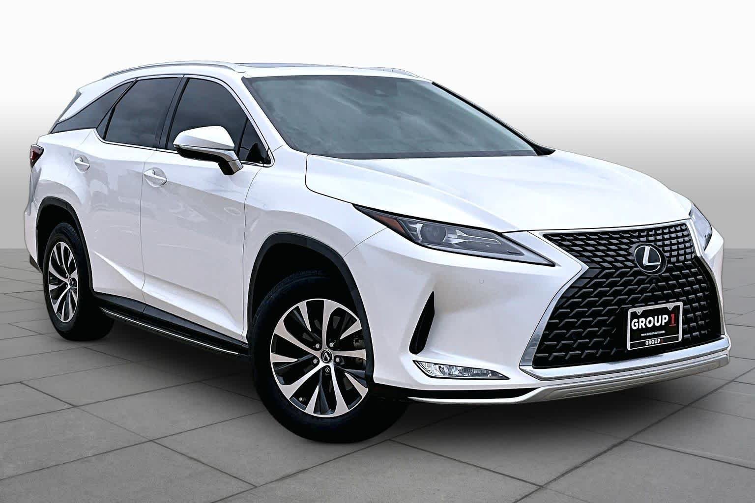 Used 2022 Eminent White Pearl Lexus  image 3