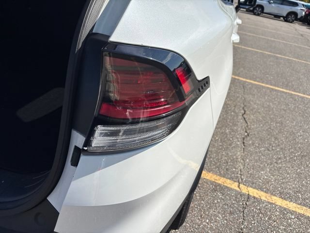 Used 2023 Snow White Pearl Kia LX image 8
