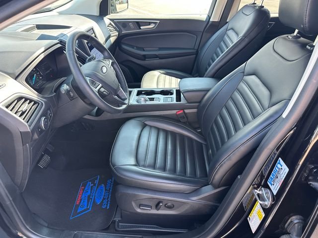 Used 2024 Agate Black Metallic Ford SEL image 18