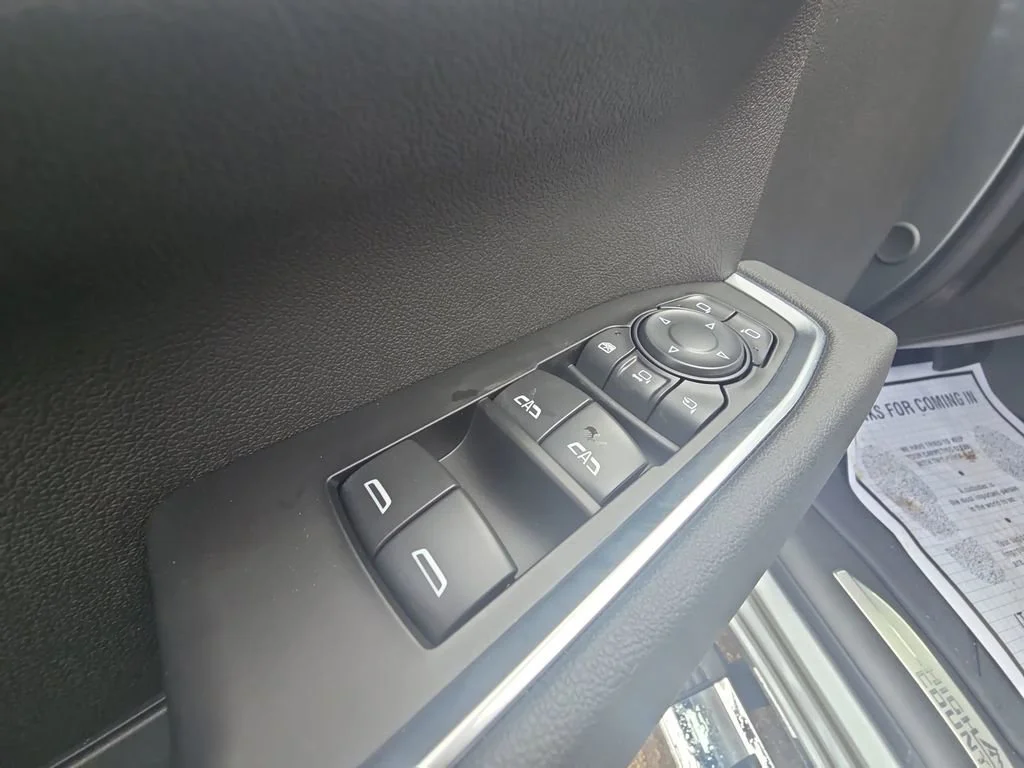 2026 Chevrolet Silverado 3500 HD High Country - Photo 27
