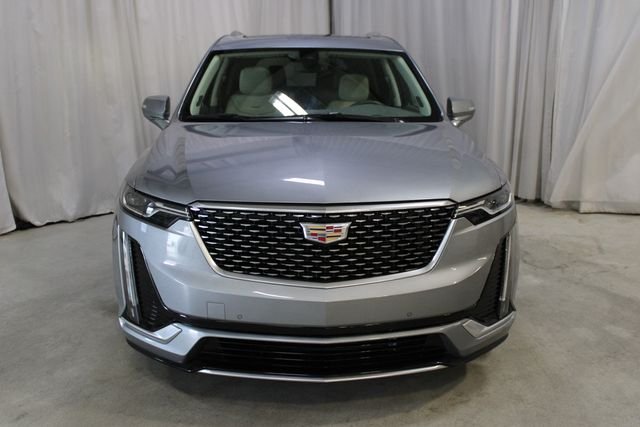 Used 2025 Silver Cadillac Premium Luxury image 29