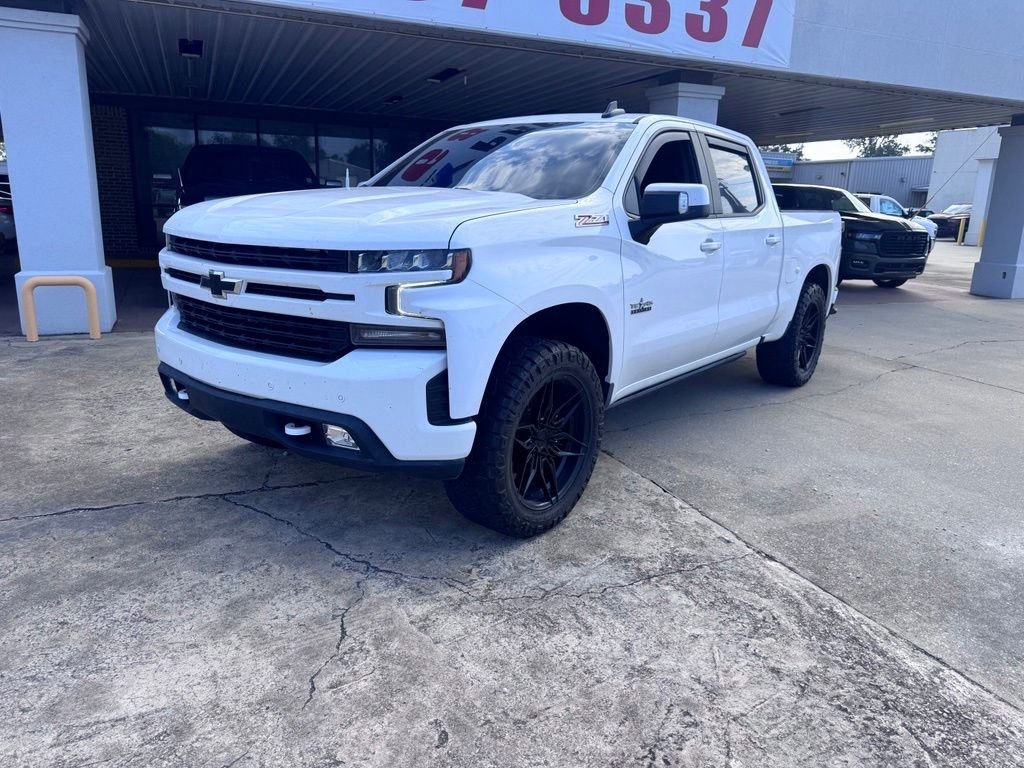 Used 2021 White Chevrolet RST image 10