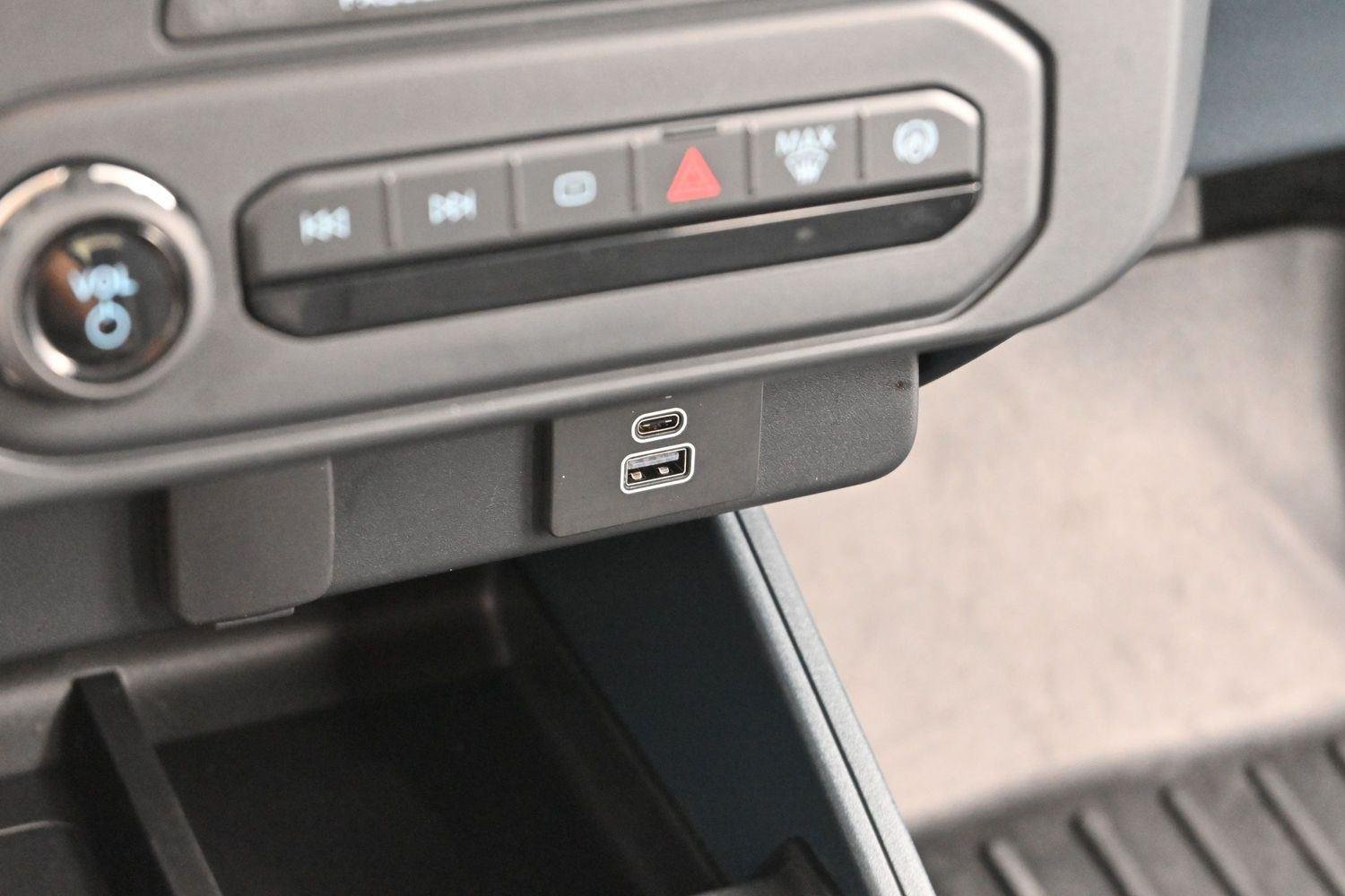 Used 2025 Oxford White Ford Lobo Standard image 26