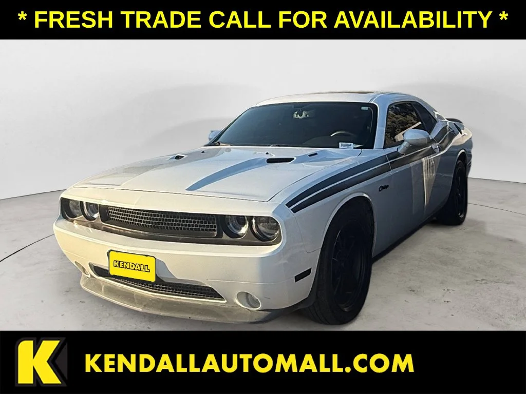 Used 2011 White Dodge R/T image 1