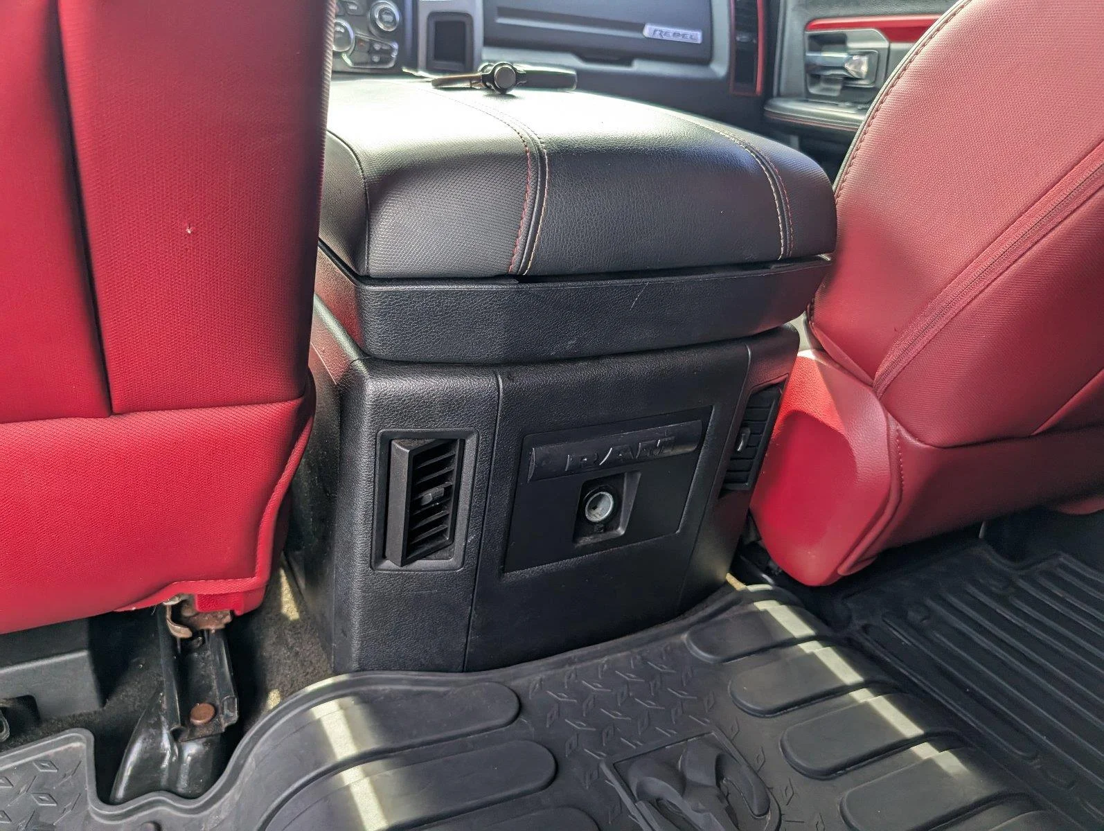 Used 2016 Brilliant Black Crystal Pearlcoat Ram Rebel image 32