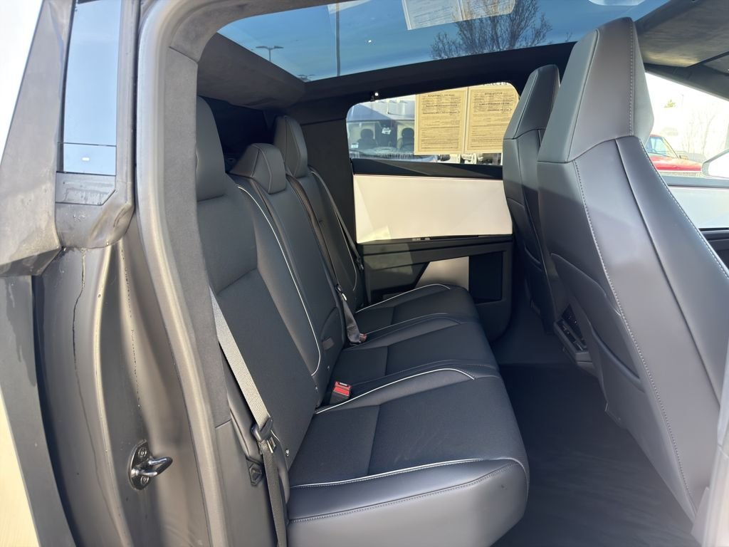 Used 2024 Silver Tesla Base image 30