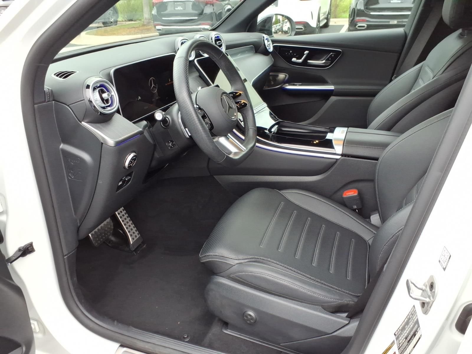 Used 2025 White Mercedes-Benz GLC 300 image 11