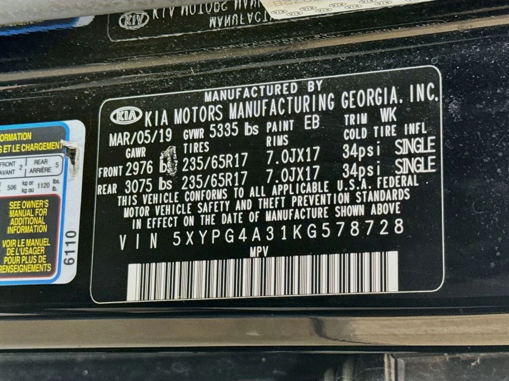 Used 2019 Black Kia L image 40