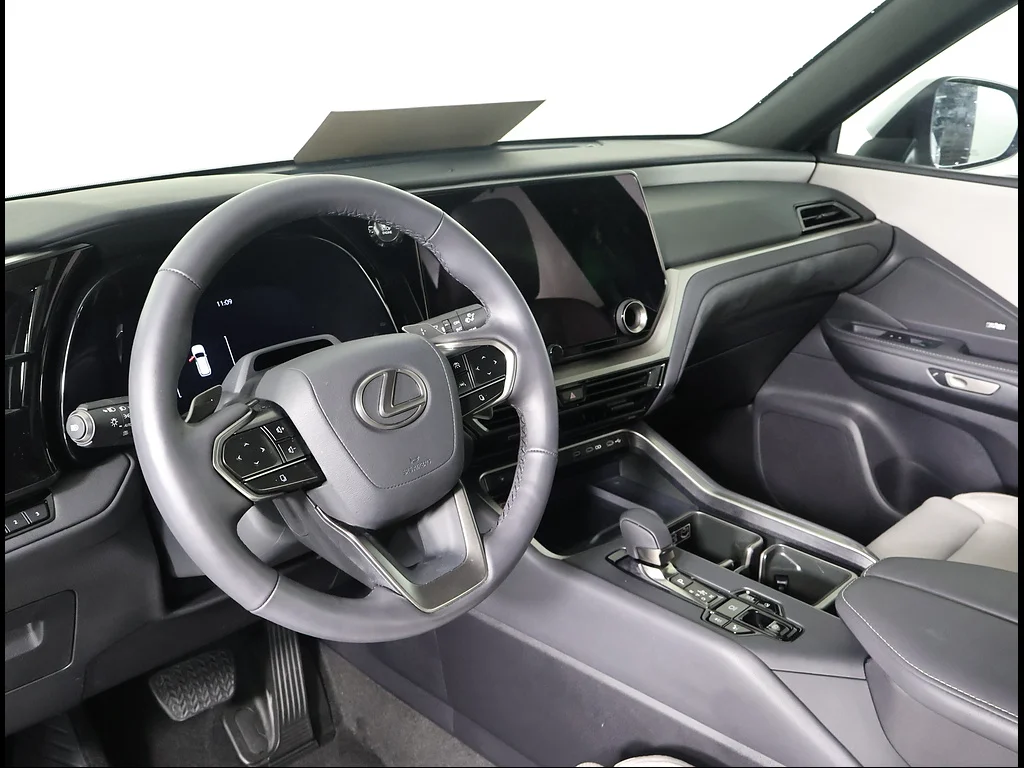 2026 Lexus TX Luxury - Photo 6