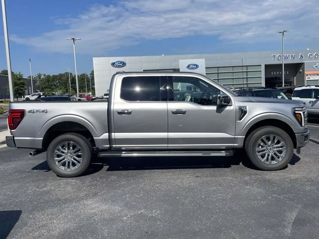New 2026 Iconic Silver Metallic Ford Lariat image 22