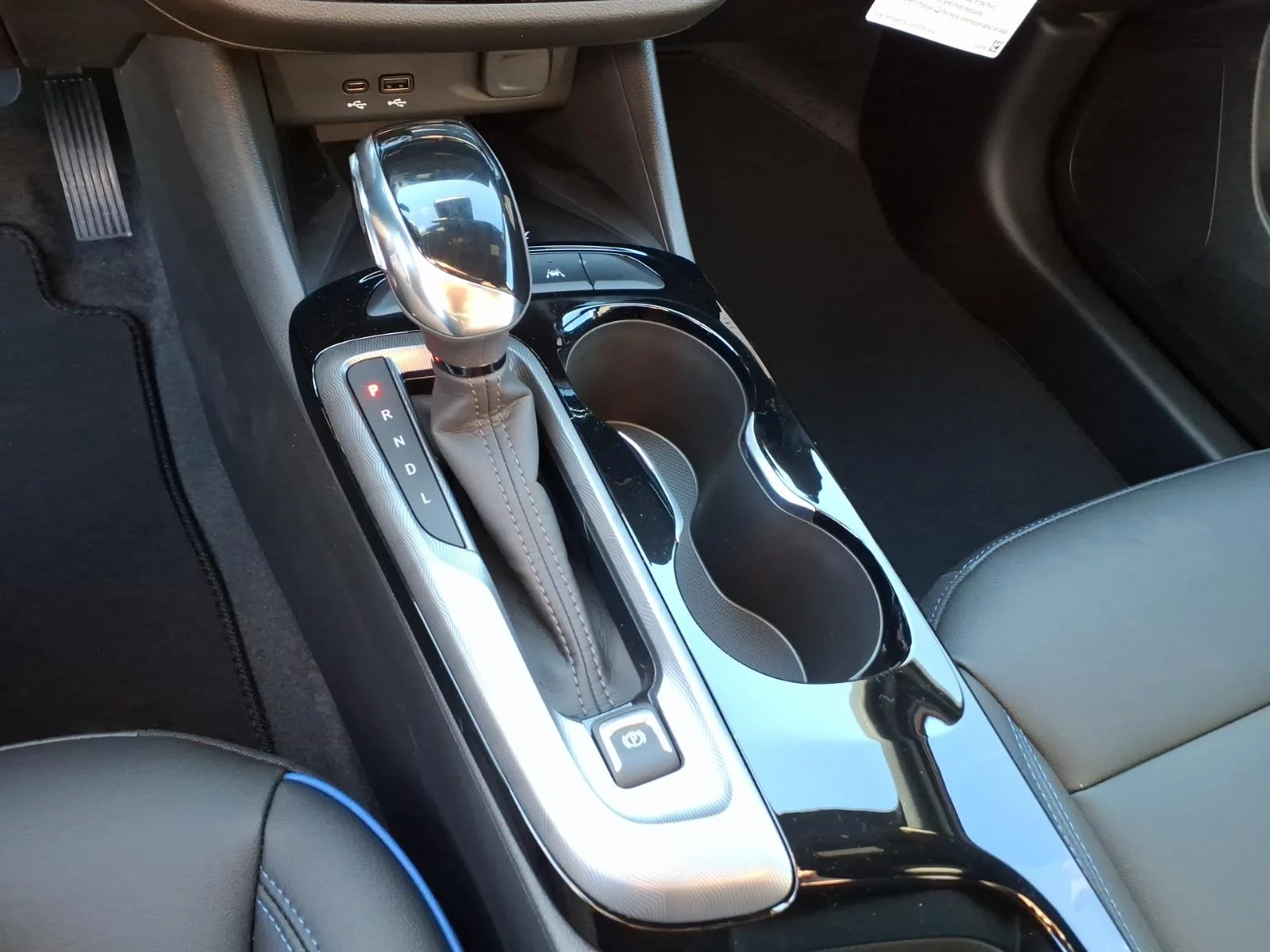 2026 Buick Envista Sport Touring - Photo 8