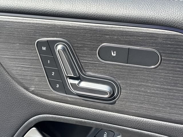 2025 Mercedes-Benz GLB Base - Photo 21