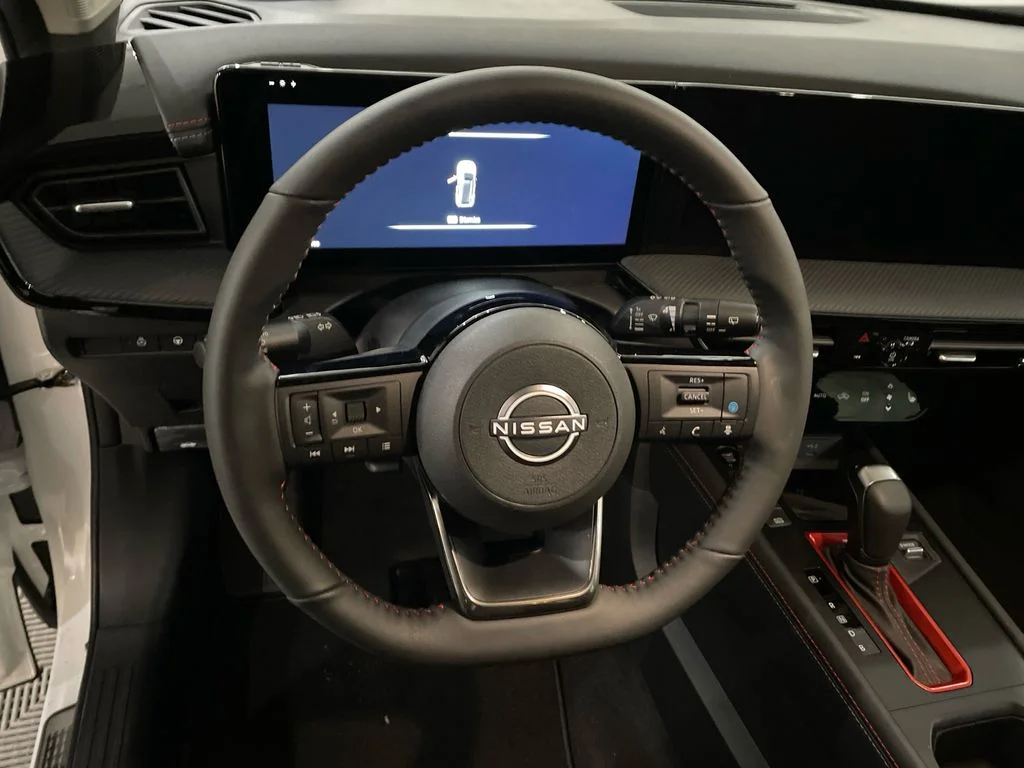 New 2026 Aspen White TriCoat / Super Black Two-tone Nissan SR image 13