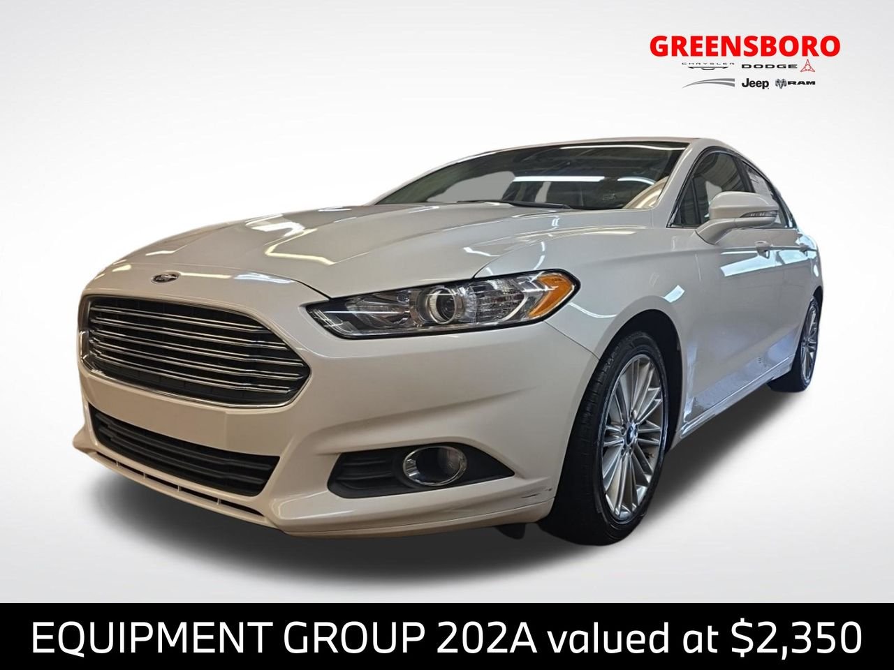 Used 2016 White Ford SE image 1