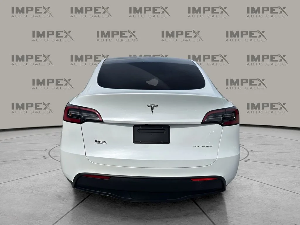 Used 2023 White Tesla Long Range image 4