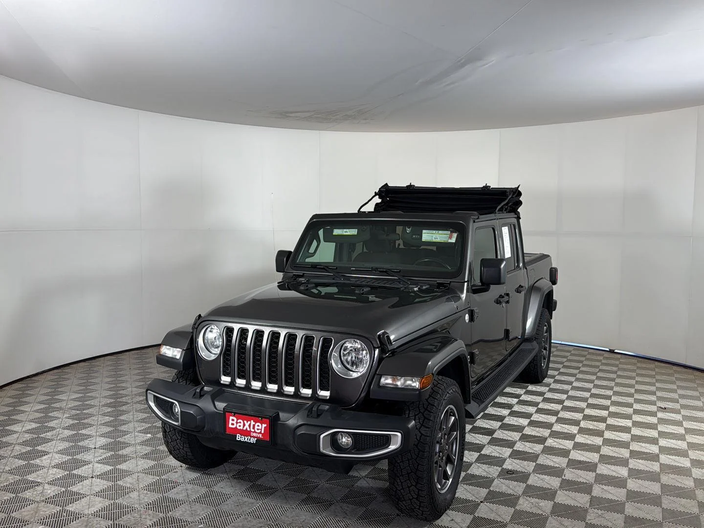 Used 2021 GRAY Jeep Overland image 29