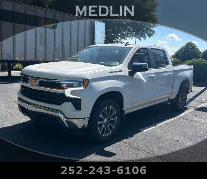 Used 2024 Summit White Chevrolet LT image 1