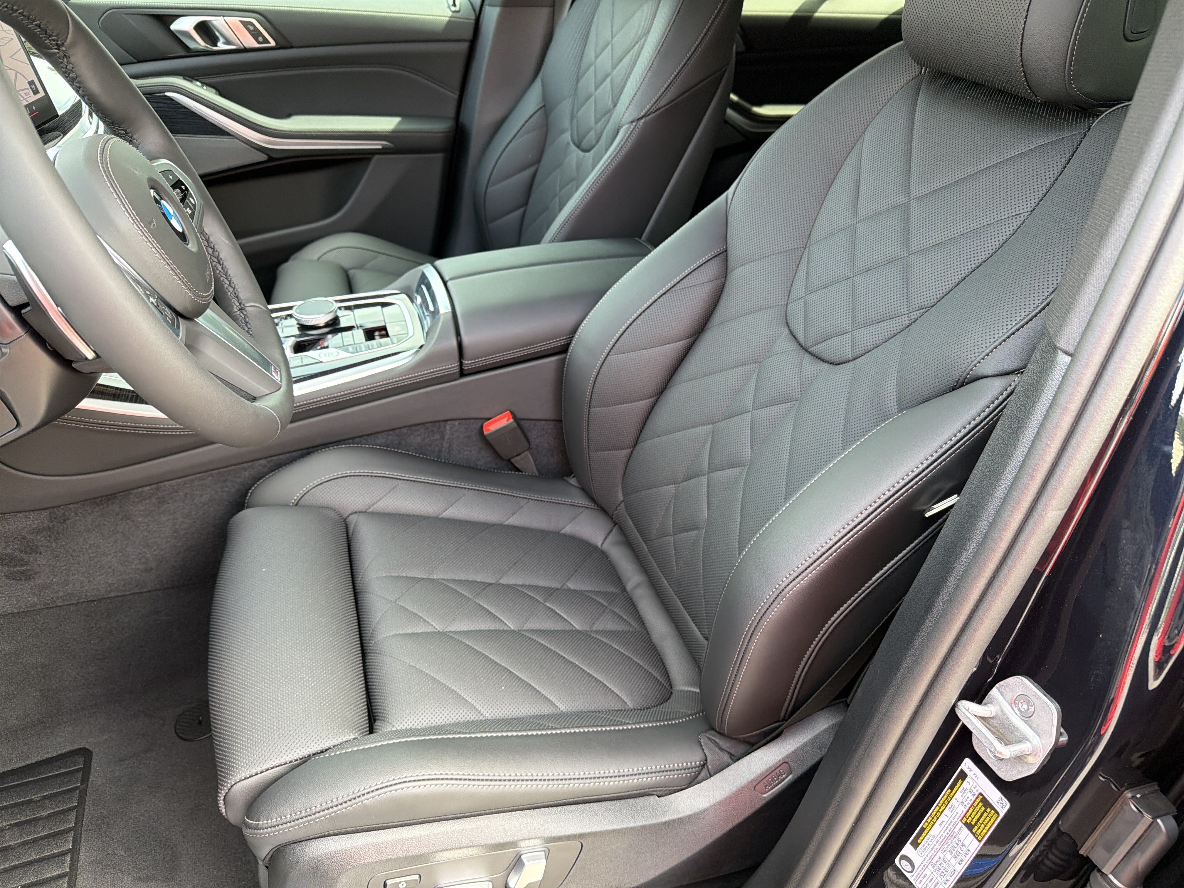 New 2026 Carbon Black Metallic BMW sDrive40i image 18