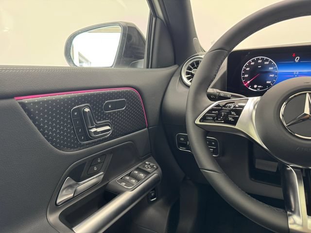 New 2026 Polar White Mercedes-Benz GLA 250 image 65