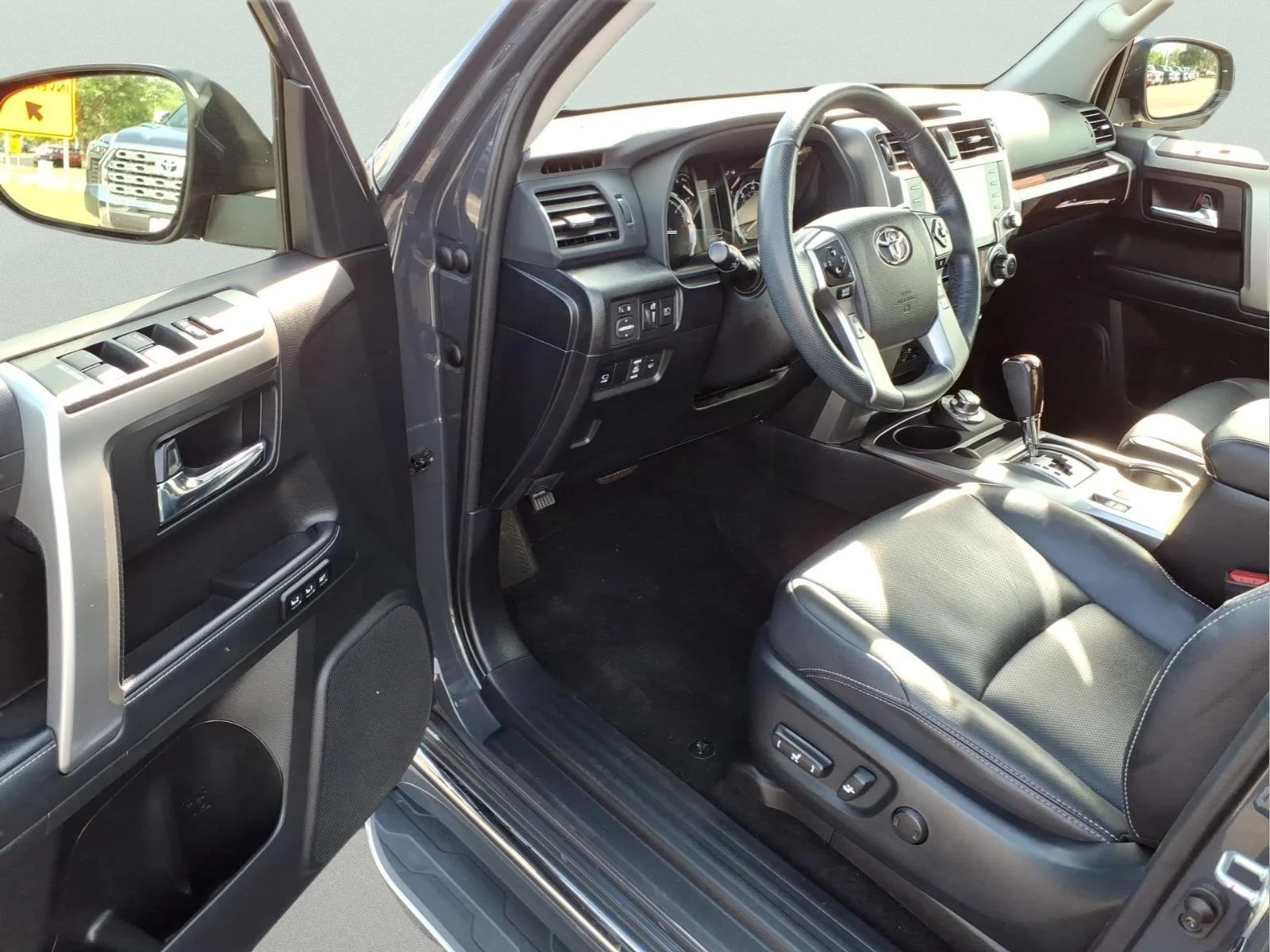 Certified Used 2024  Toyota Limited image 10