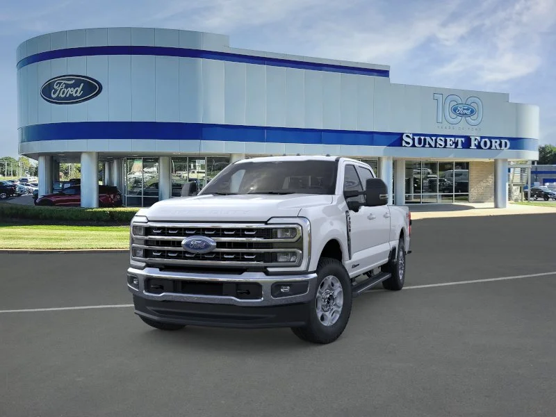New 2026 Oxford White Ford XLT image 2