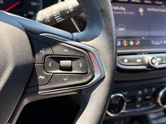 Used 2023 Iridescent Pearl Tricoat Chevrolet ACTIV image 16