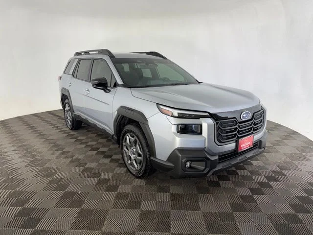 2026 Subaru Outback Premium's photo