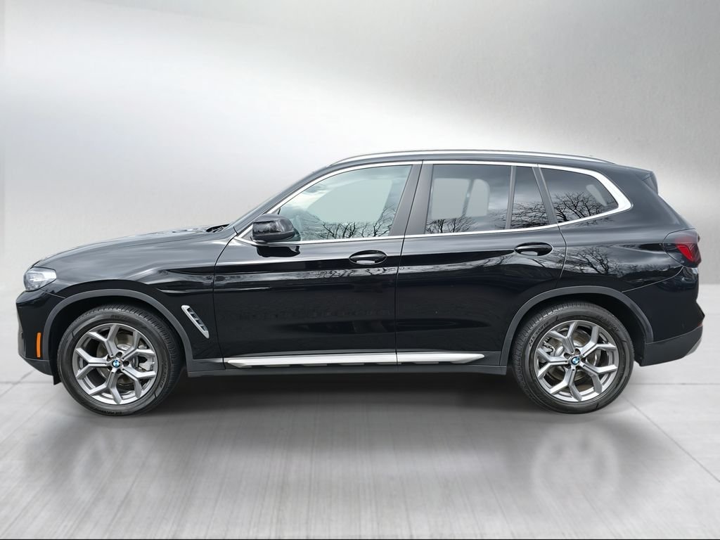 Used 2024 Black Sapphire Metallic BMW xDrive30i image 6